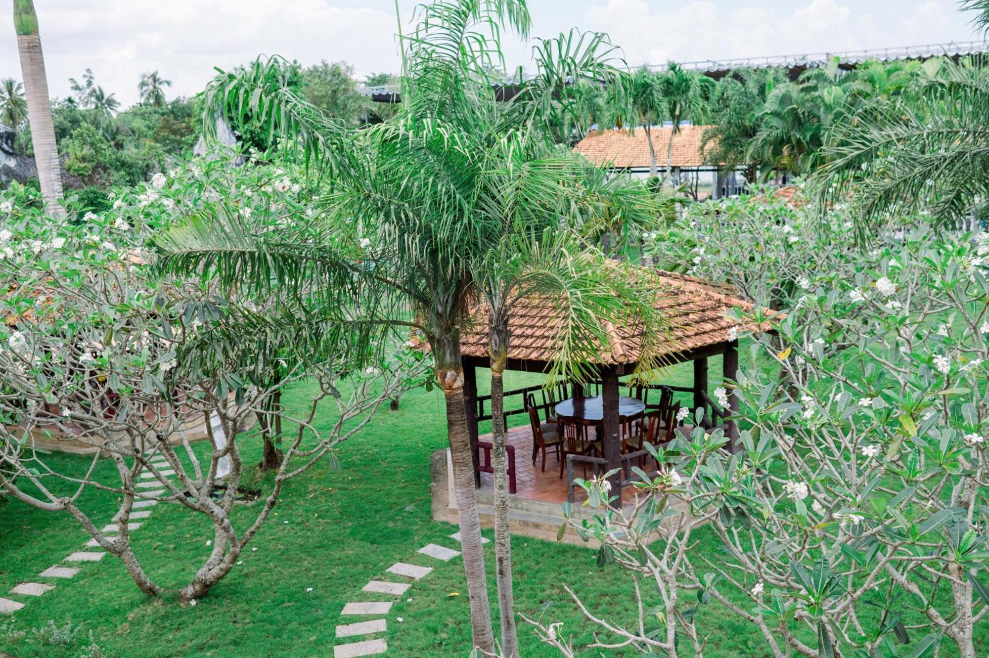 Ngoc Thu Hotel Soc Trang Exteriör bild